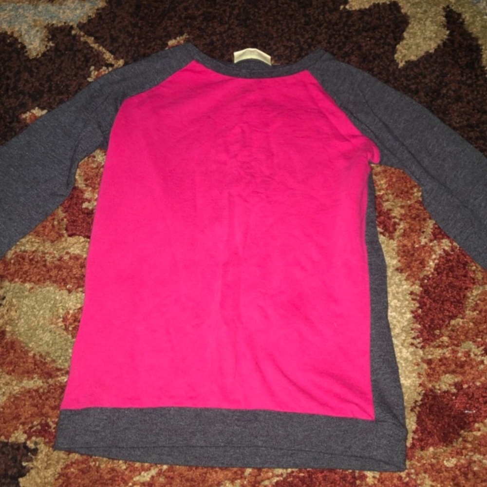 🆕️ Hot Pink & Gray Raglan Sleeve Baseball Tshirt
